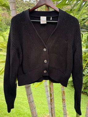 Kith Black Cropped V-Neck Button-Up Cardigan